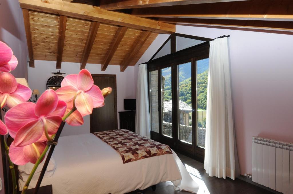Tirvia Casa Rural La Comella الغرفة الصورة