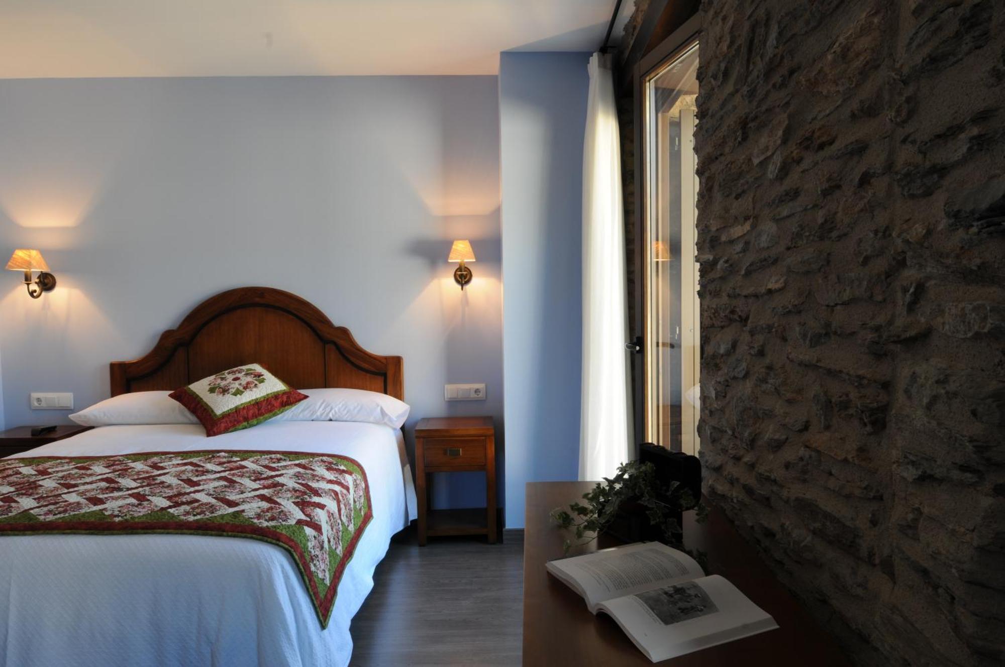 Tirvia Casa Rural La Comella المظهر الخارجي الصورة