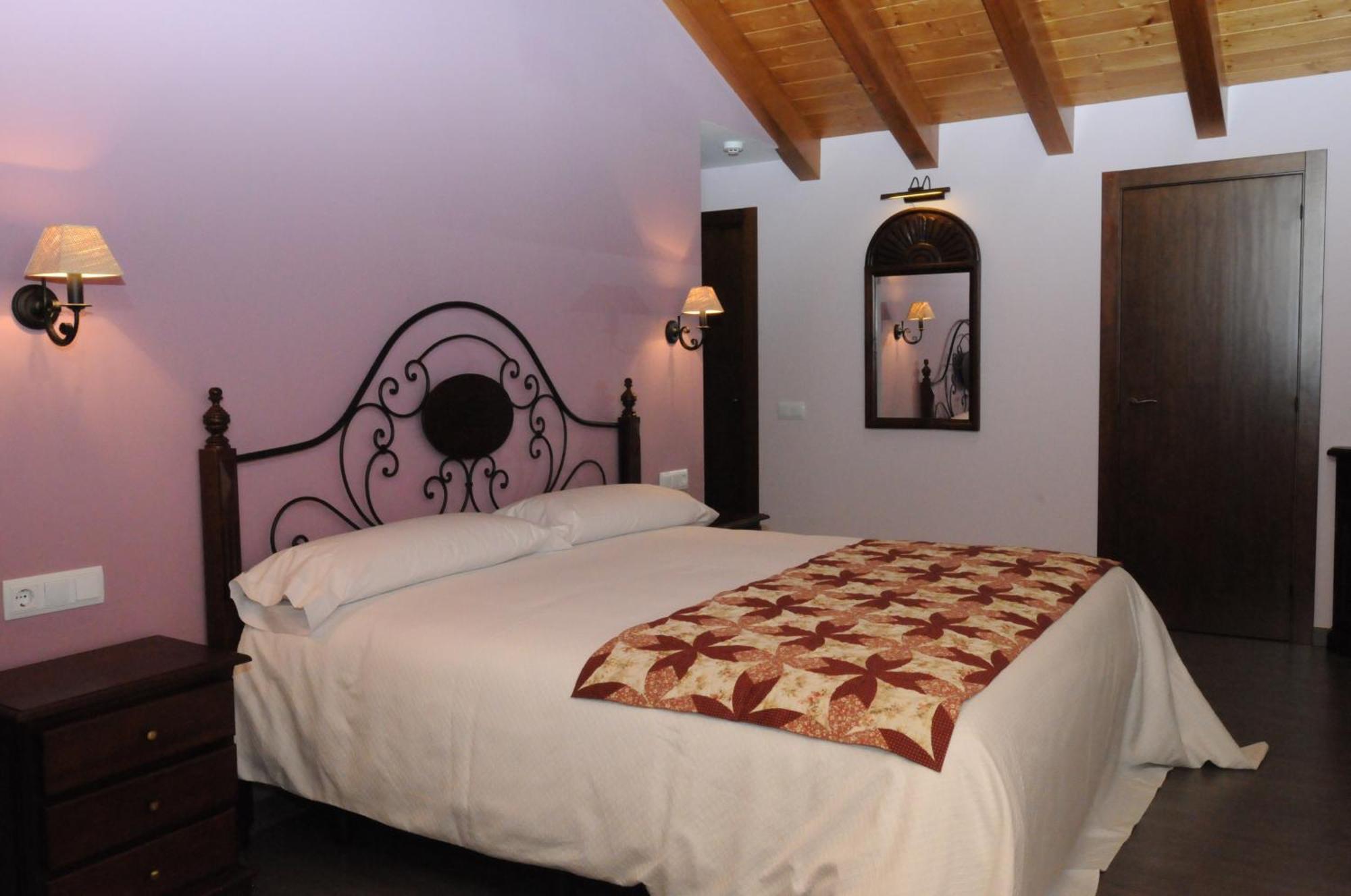 Tirvia Casa Rural La Comella المظهر الخارجي الصورة