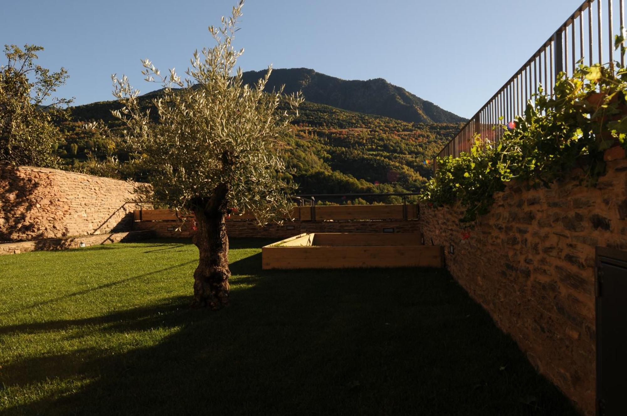 Tirvia Casa Rural La Comella المظهر الخارجي الصورة