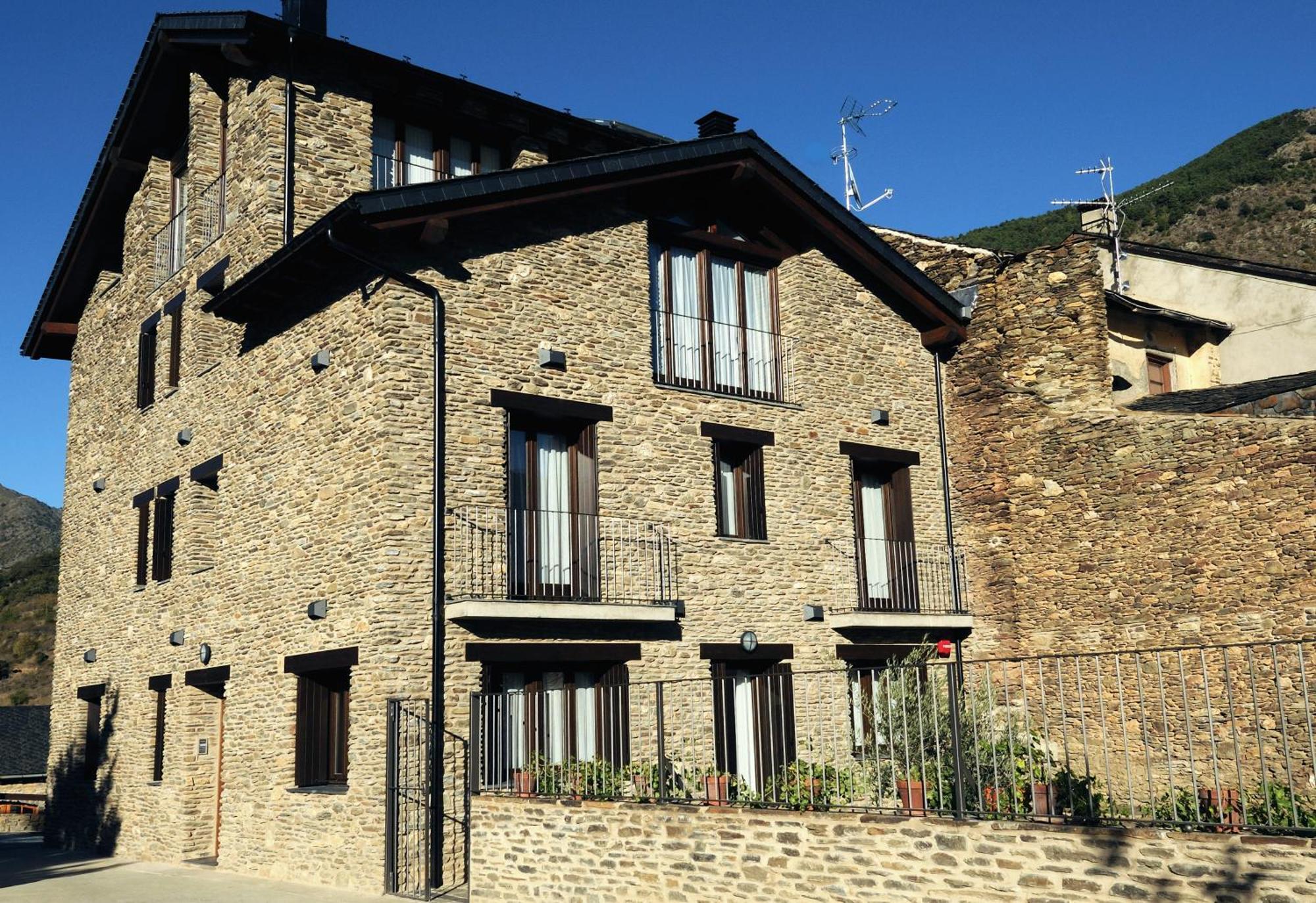 Tirvia Casa Rural La Comella المظهر الخارجي الصورة