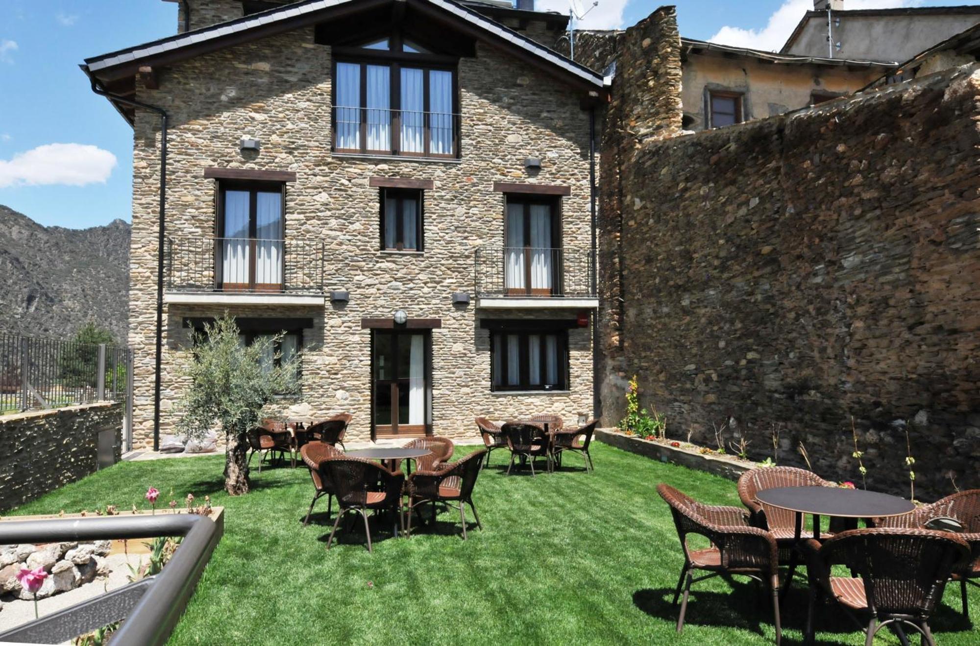 Tirvia Casa Rural La Comella المظهر الخارجي الصورة